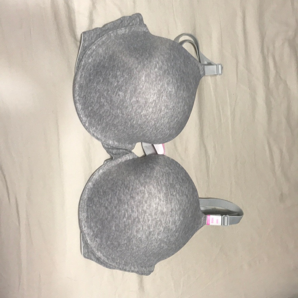 Victoria Secret t-shirt bra